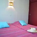 Maison 4 Pieces Avec Terrasse, Climatisation Et Parking - Proche Plage A Frejus - Fr-1-226A-48