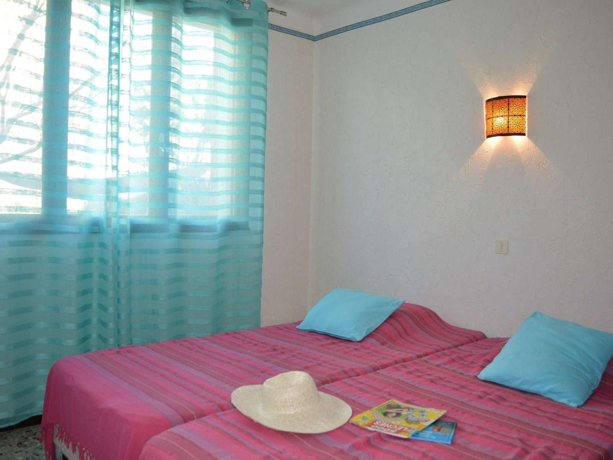 Maison 4 Pieces Avec Terrasse, Climatisation Et Parking - Proche A - Fr-1-226a-48 * Frejus