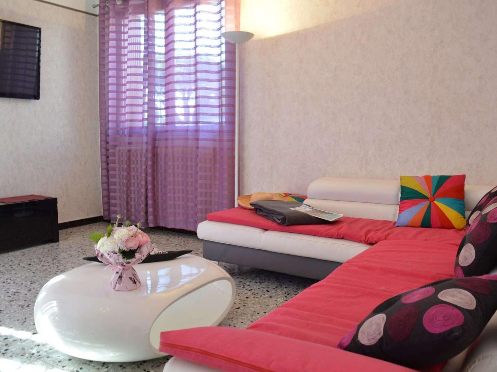 Maison 4 Pieces Avec Terrasse, Climatisation Et Parking - Proche A - Fr-1-226a-48 * Frejus