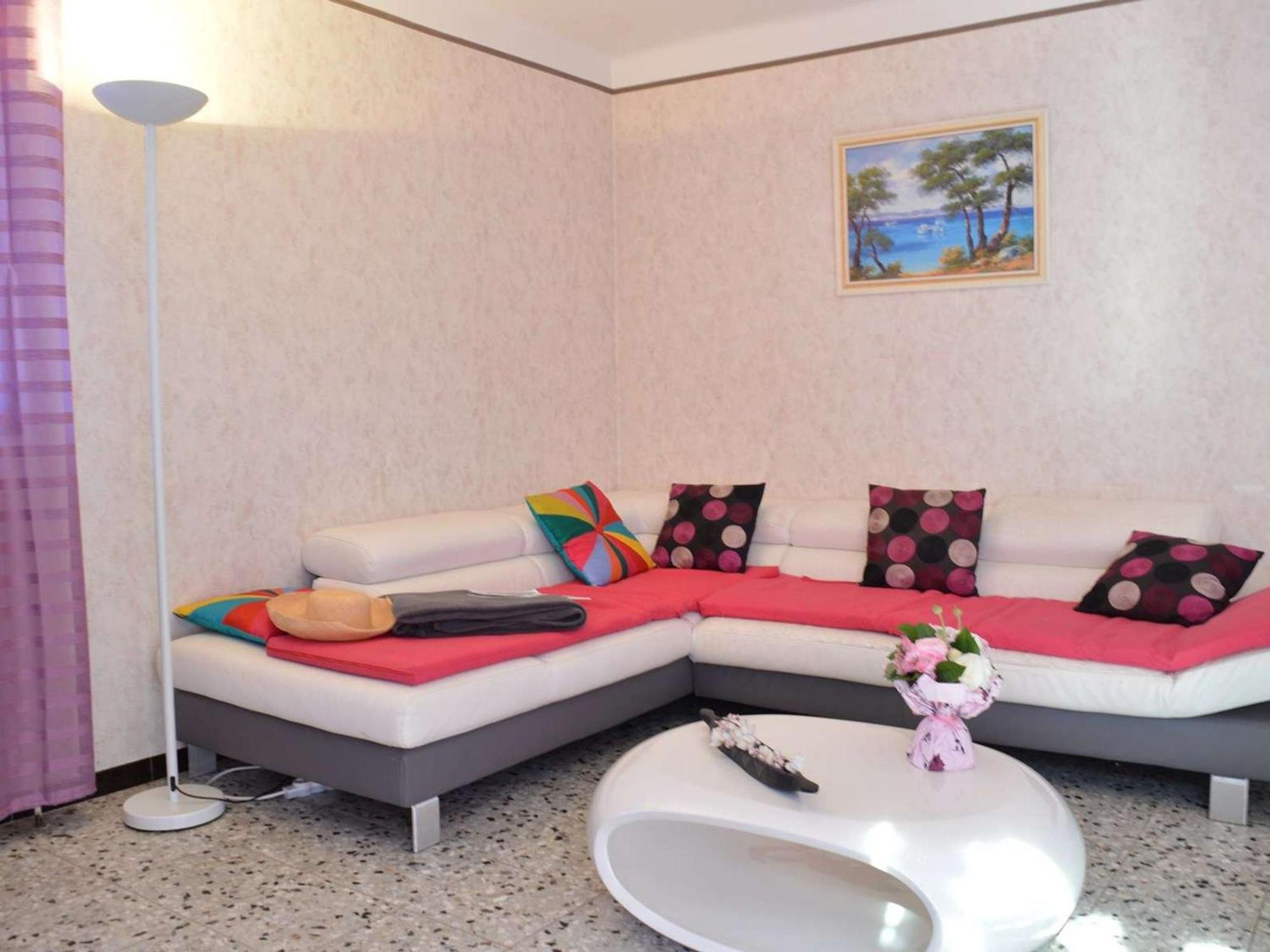 Maison 4 Pieces Avec Terrasse, Climatisation Et Parking - Proche A - Fr-1-226a-48 Holiday home *