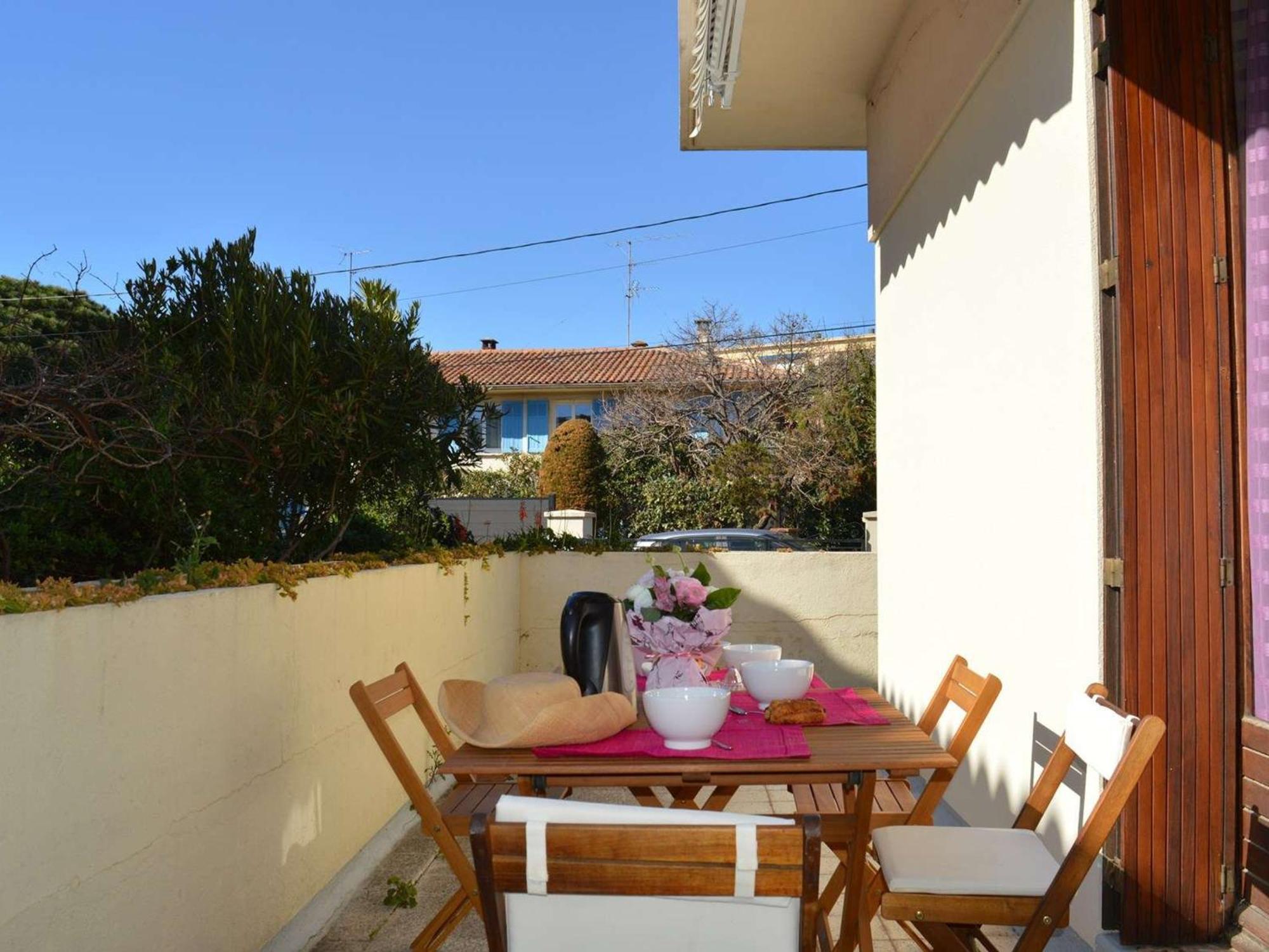 Maison 4 Pieces Avec Terrasse, Climatisation Et Parking - Proche A - Fr-1-226a-48 *