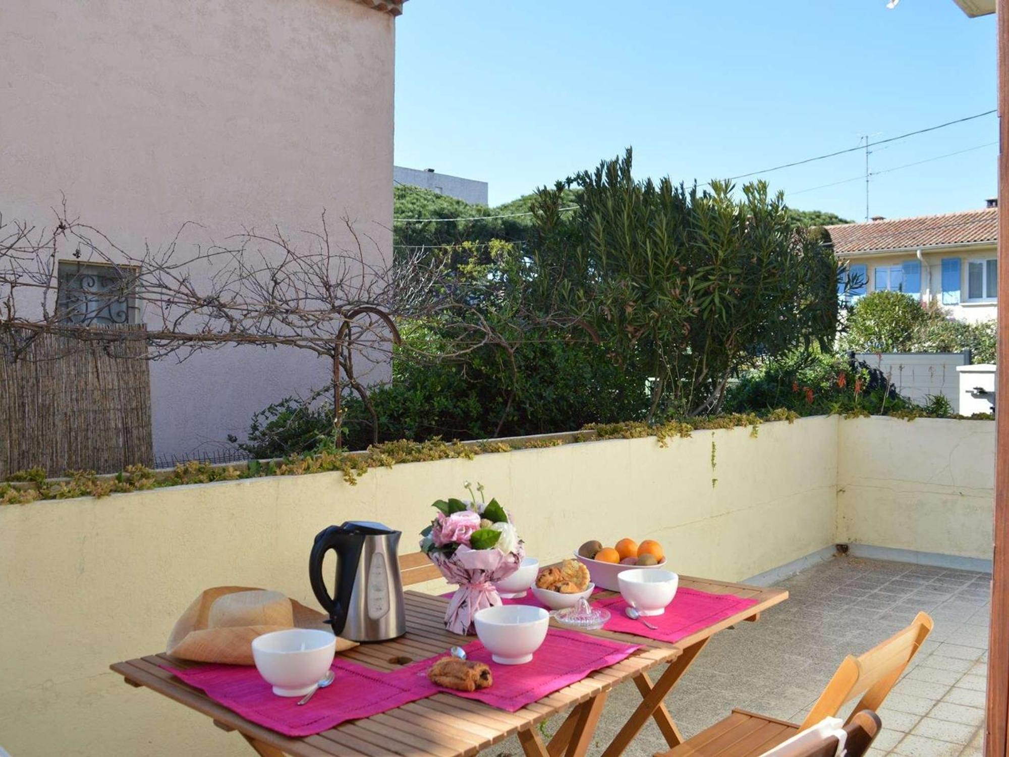 Holiday home Maison 4 Pieces Avec Terrasse, Climatisation Et Parking - Proche A - Fr-1-226a-48