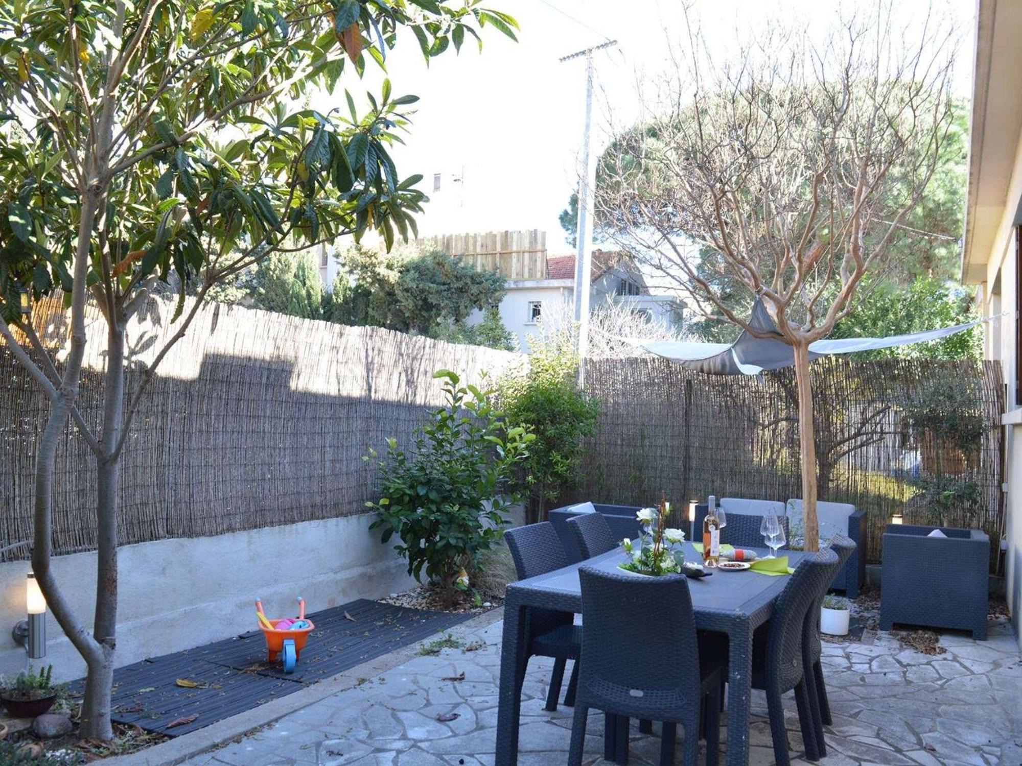 Maison 4 Pieces Avec Terrasse, Climatisation Et Parking - Proche A - Fr-1-226a-48 Frejus